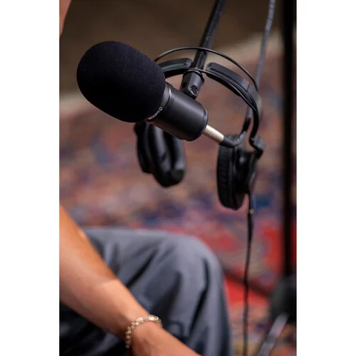 Zoom ZDM-1 Dynamic Podcasting Microphone - Image 7