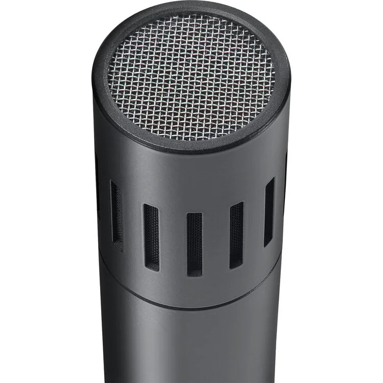 AKG C151 Small-Diaphragm Cardioid Electret Condenser Microphone 2 AKG C151 Small-Diaphragm Cardioid Electret Condenser Microphone