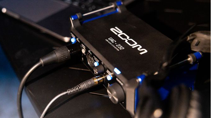 Zoom UAC-232 USB-C Audio Interface 12 Zoom UAC-232 USB-C Audio Interface