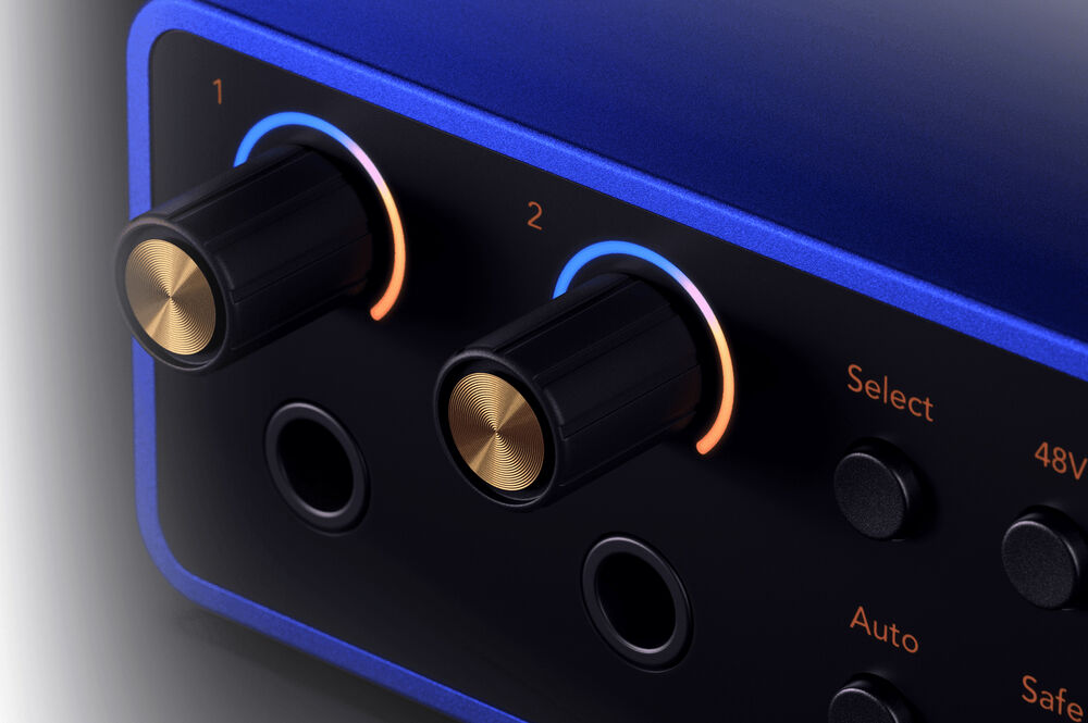 Focusrite Scarlett 2i2 - 25th Anniversary Edition USB-C Audio Interface (4th Generation, ISA Blue) 11 1758811618 IMG 2580787