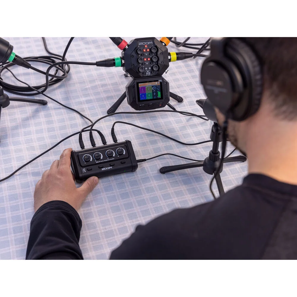 Zoom ZHA-4 Handy Headphone Amplifier 6 Zoom ZHA-4 Handy Headphone Amplifier