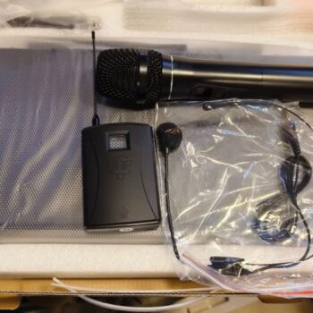Freepower AK-Q12 UHF Dual Wireless Handheld Microphone System